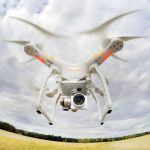 Far volare un drone da 250 grammi senza preoccupazioni: cosa serve sapere